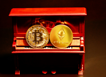 Bitcoin Holds Near $77,000 as Markets Track Fed Signals and ETF Flows