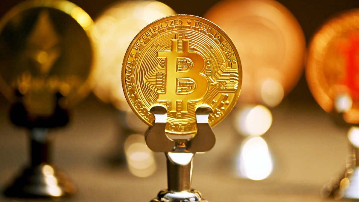 Cryptocurrency Prices Rise as Accumulation Strengthens Market Sentiment; Bitcoin Nears $78,100