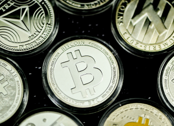 Bitcoin Slips Below $114,000 as Traders Remain Cautious Amidst Market Uncertainty