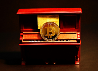 Bitcoin Slips Below $75,600 as US Fed Holds Rates Steady, ETF Demand Weakens