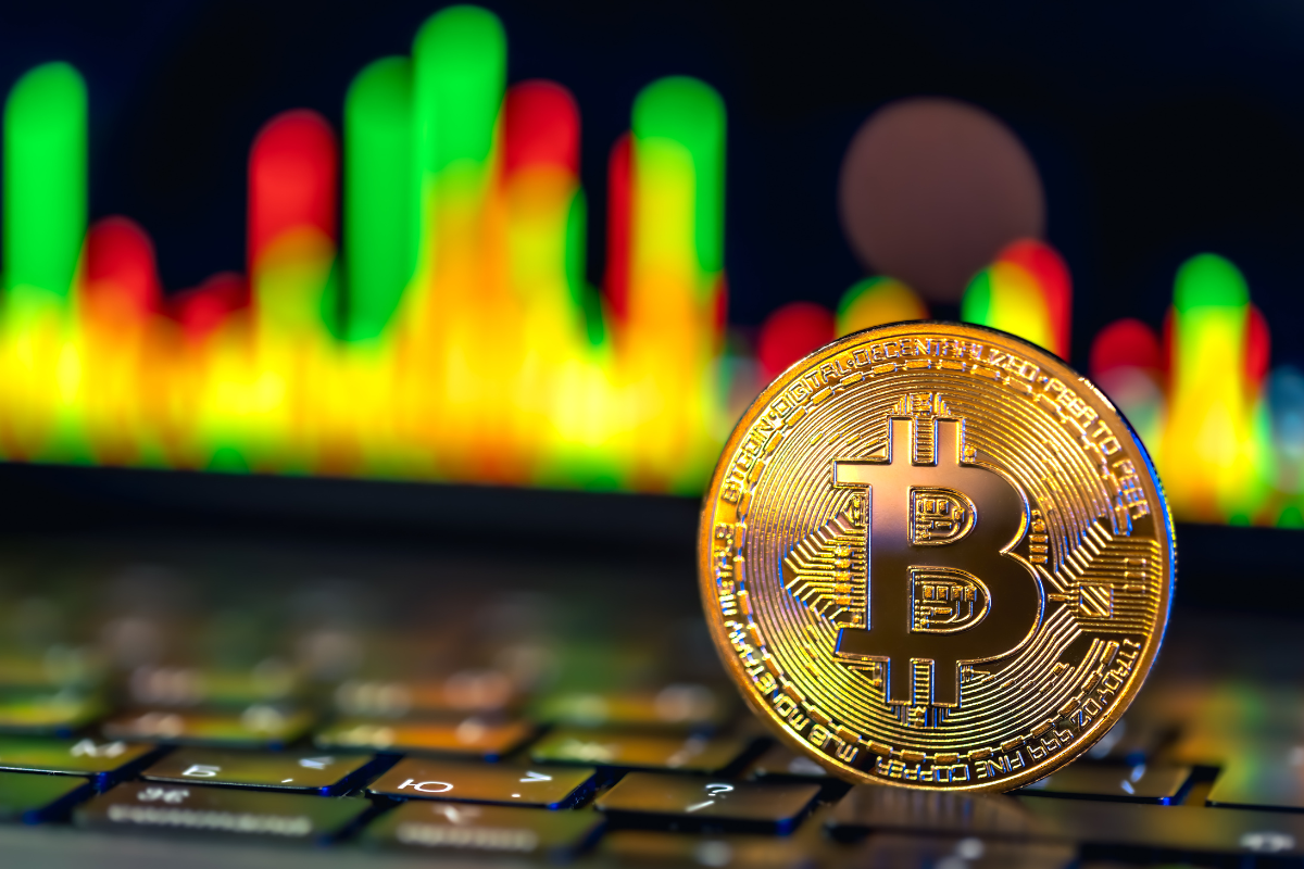 Bitcoin Nears $113,500 as ETFs See Outflows, Ether Holds $4,100