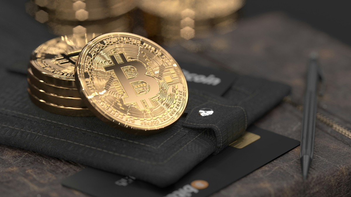 Bitcoin Trades Sideways as Crypto Traders Remain Cautious, Await Fresh Cues