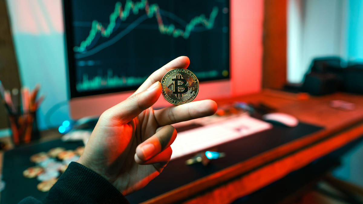 Bitcoin Holds Steady As Ethereum Gains From Strong ETF Demand
