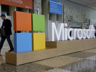 Microsoft, Google Sign Up for EU-US Privacy Shield
