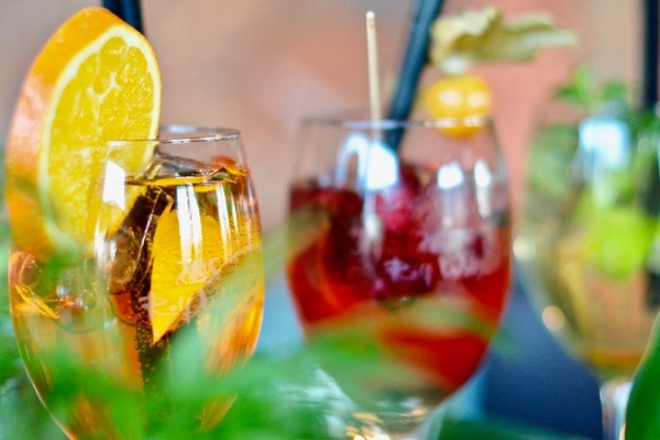 Ditch Dry Days With These Mocktail Recipes Keep The Party Going With These Non Alcoholic Cocktail Recipes Hotdeals360
