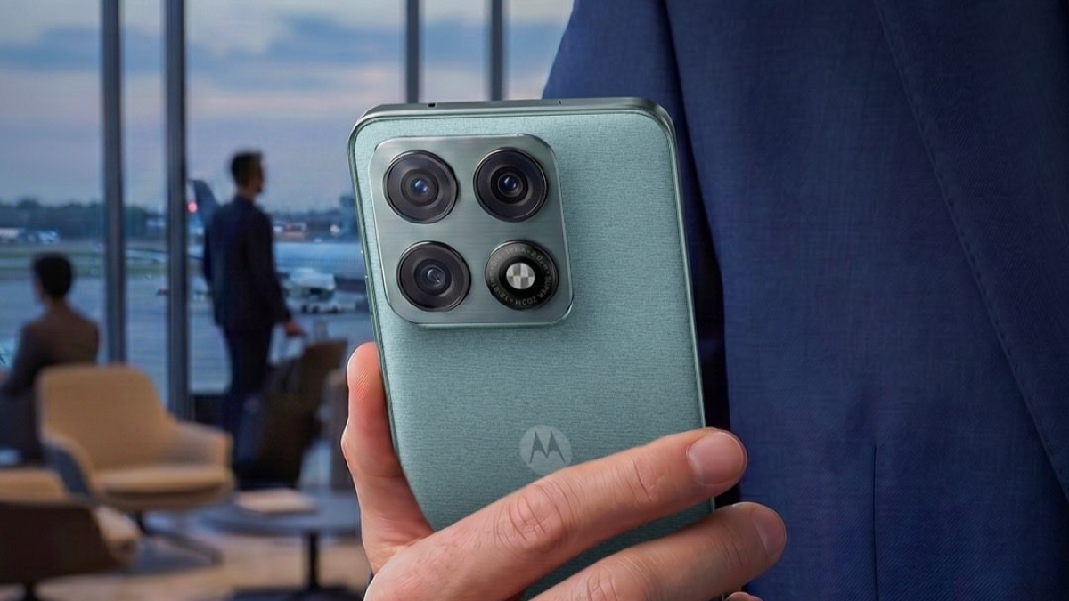 3,000 টাকা ছাড়ে Motorola Edge 70 Pro+ কেনার সুযোগ, 50MP সেলফি ক্যামেরা ও বিশাল ব্যাটারি পাবেন