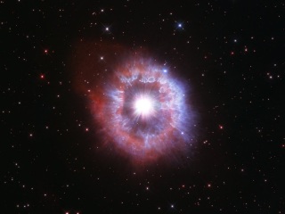 NASA Shares Image of a Luminous Blue Star for Hubble Space Telescope&rsquo;s 31st Birthday