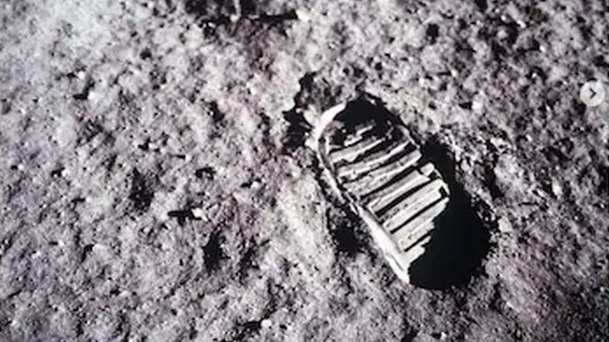 Apollo 11 Mission Completes 52 Years: NASA Shares Image of Neil Armstrong&rsquo;s Left Foot on Moon