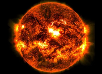 Severe Solar Storm Warning: NOAA Predicts Auroras Across US, Possible Power Grid Impact