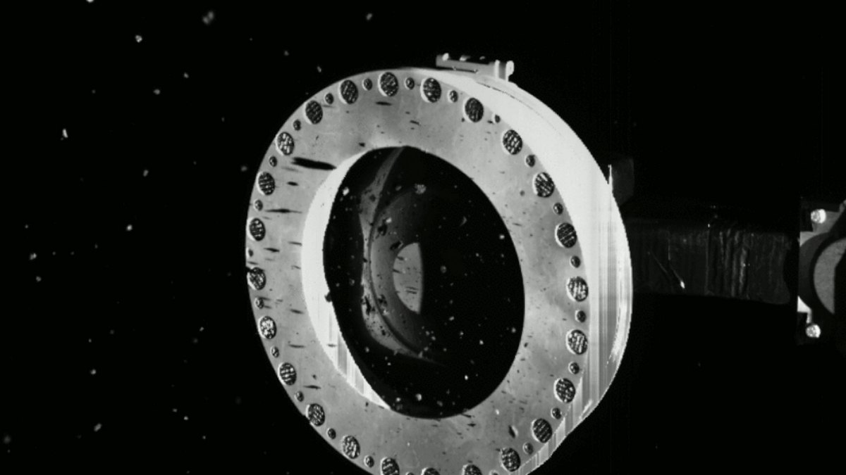NASA Working to Prevent Losing Too Much of OSIRIS-REx Asteroid Sample