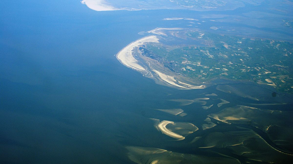 Massive Ice Age Landforms Found Under North Sea Provide Key Insights into Ancient Glaciers