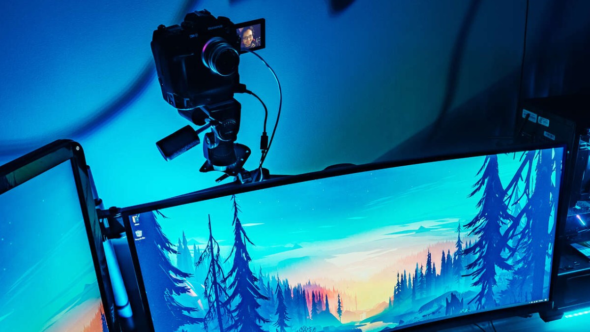 Olympus Launches Software to Turn Mirrorless Cameras Into Webcams