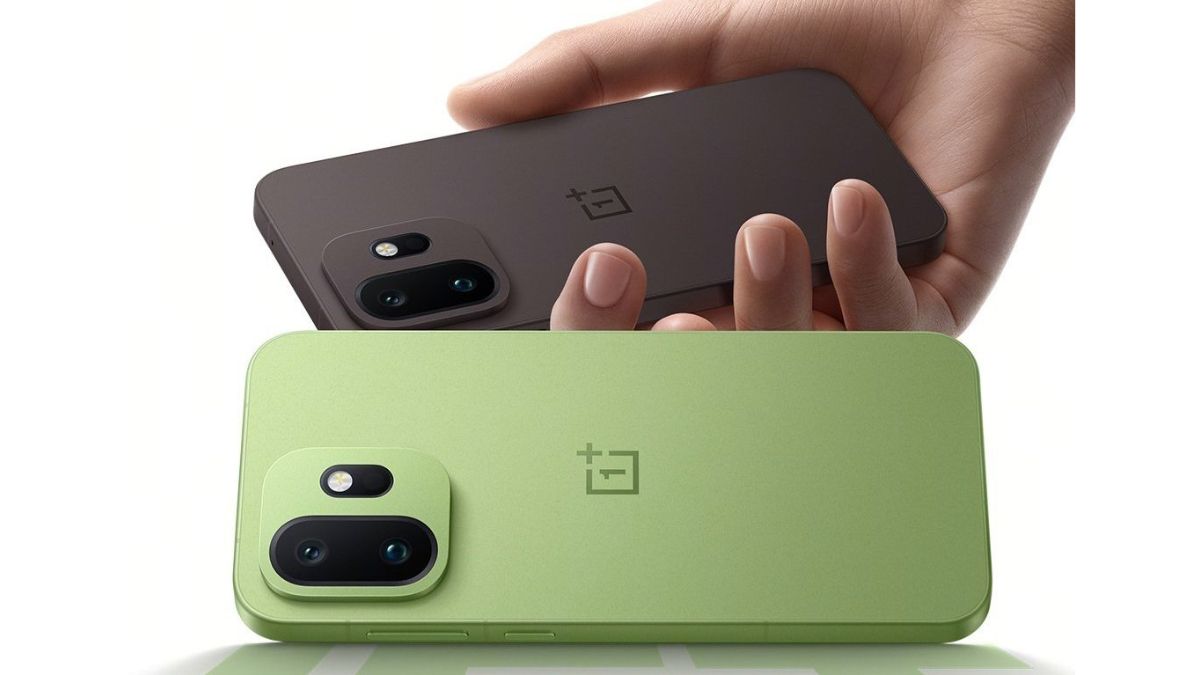 OnePlus 15T ঝড় তুলে লঞ্চ হল, ছোট ফোনে এমন পারফরম্যান্স-ফিচার্স বিশ্বাস হবে না