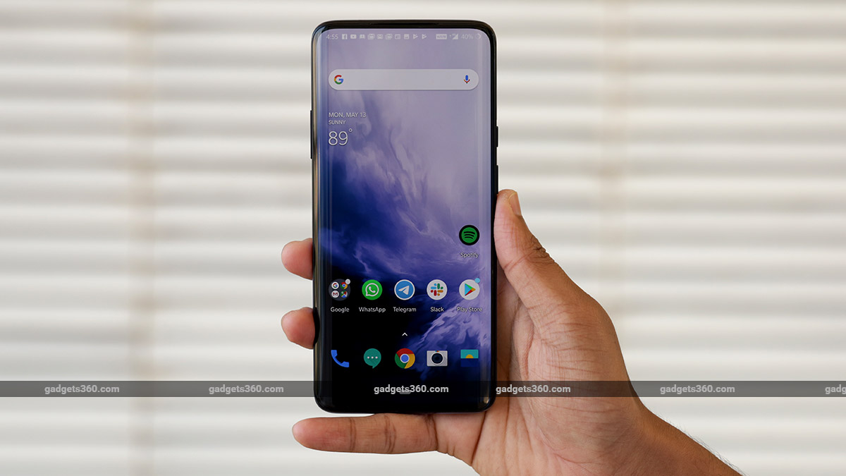 OnePlus 7 Pro Users Report &lsquo;Phantom Touch&rsquo; Display Issue, Fix Incoming
