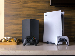 PlayStation 5 vs. Xbox Series X: Which Is Better?