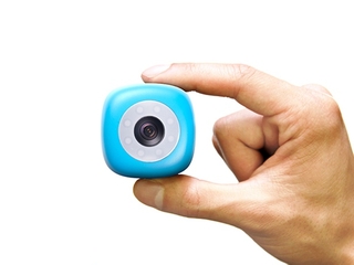 Podo Is the Pocket-Sized Selfie Stick Killer the World Needs
