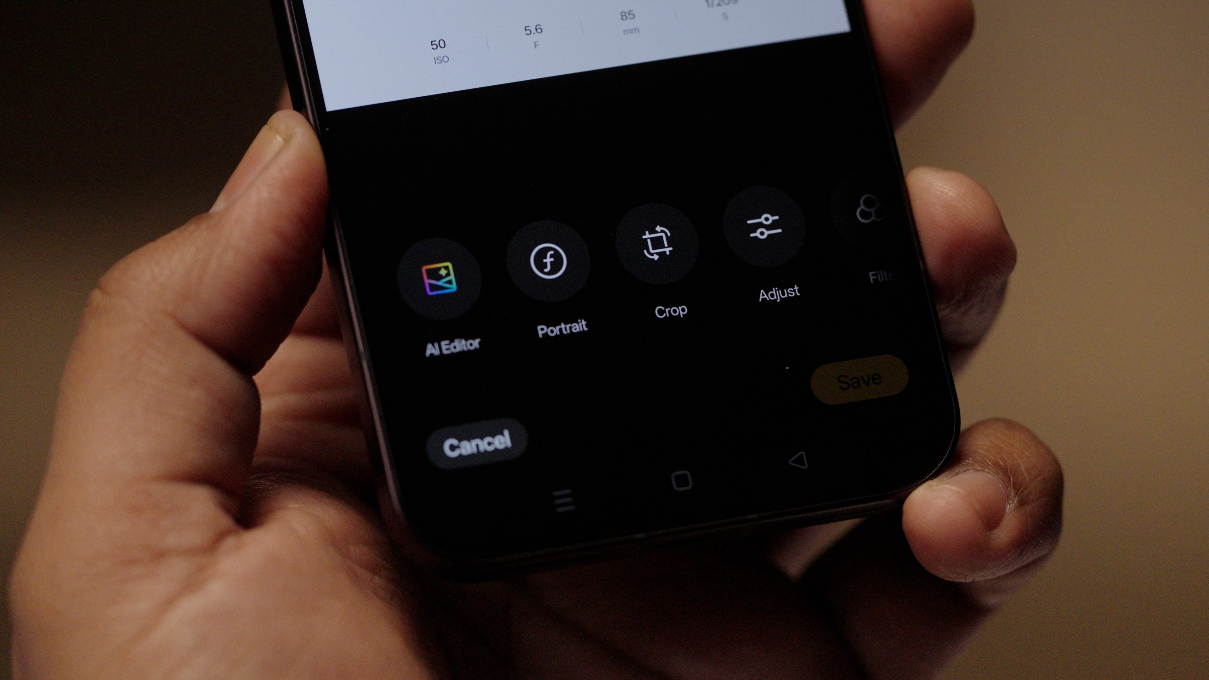 Pop Out Camera feature in use during a selfie or portrait 2 crop