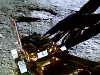 Watch: ISRO Releases Video of Chandrayaan-3&#039;s &#039;Pragyan&#039; Rover Rolling Down to Lunar Surface From Lander