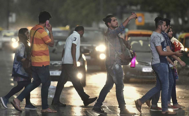 40 Flights Diverted As Violent Storm Hits Delhi, 72-Hour Alert Issued