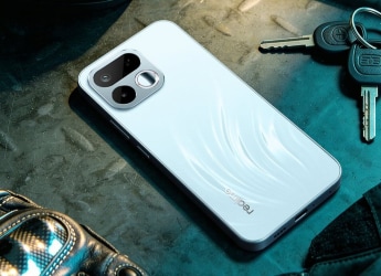 8,000mAh ব্যাটারির সঙ্গে Realme 16T 5G-এর সেল শুরু, 3,000 টাকার বেশি ছাড়ে কেনার সুযোগ