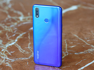 Realme 3 Pro Starts Receiving New Update in India With March Security Patch, Fix for UI Freezing Issues