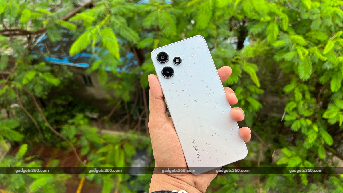 Amazon Great Freedom Festival Sale 2023: Best Deals on Smartphones Under Rs. 15,000