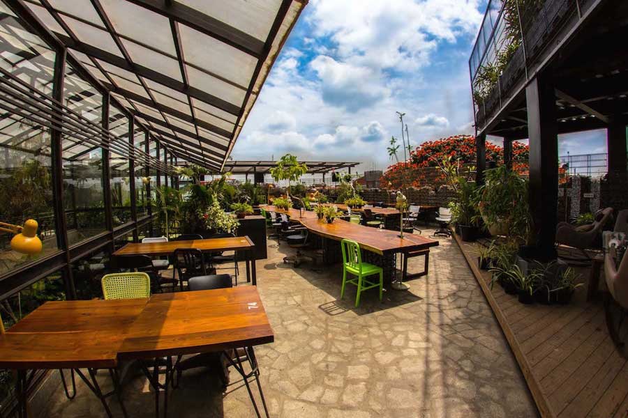 Best Eat Outs in Bangalore you Have to Try! | HotDeals 360