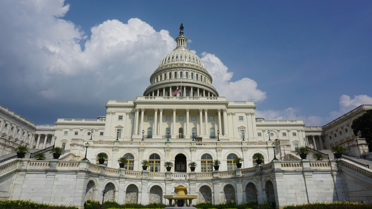 US Lawmaker Proposes Bill to Ban Elected US Officials From Trading Crypto US Lawmaker Proposes Bill to Ban Elected US Officials From Trading Crypto