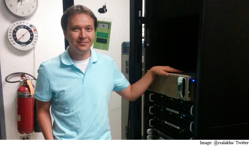 Apple Hires Carnegie Mellon AI Academic to Push Machine Learning