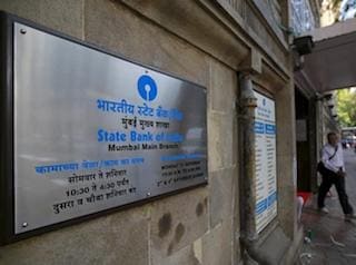 SBI Blocks 600,000 Debit Cards After Security Breach