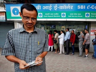 SBI Reassures Customers; Says Debit Cards Can Be Used Without Concern