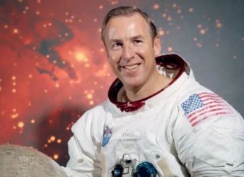 Apollo 13 Commander Jim Lovell, Hero of Space Crisis, Dies at 97