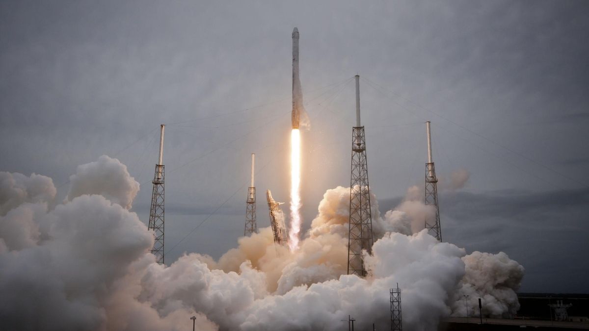 Amazon Launches 27 Satellites to Start Building Project Kuiper Internet Constellation