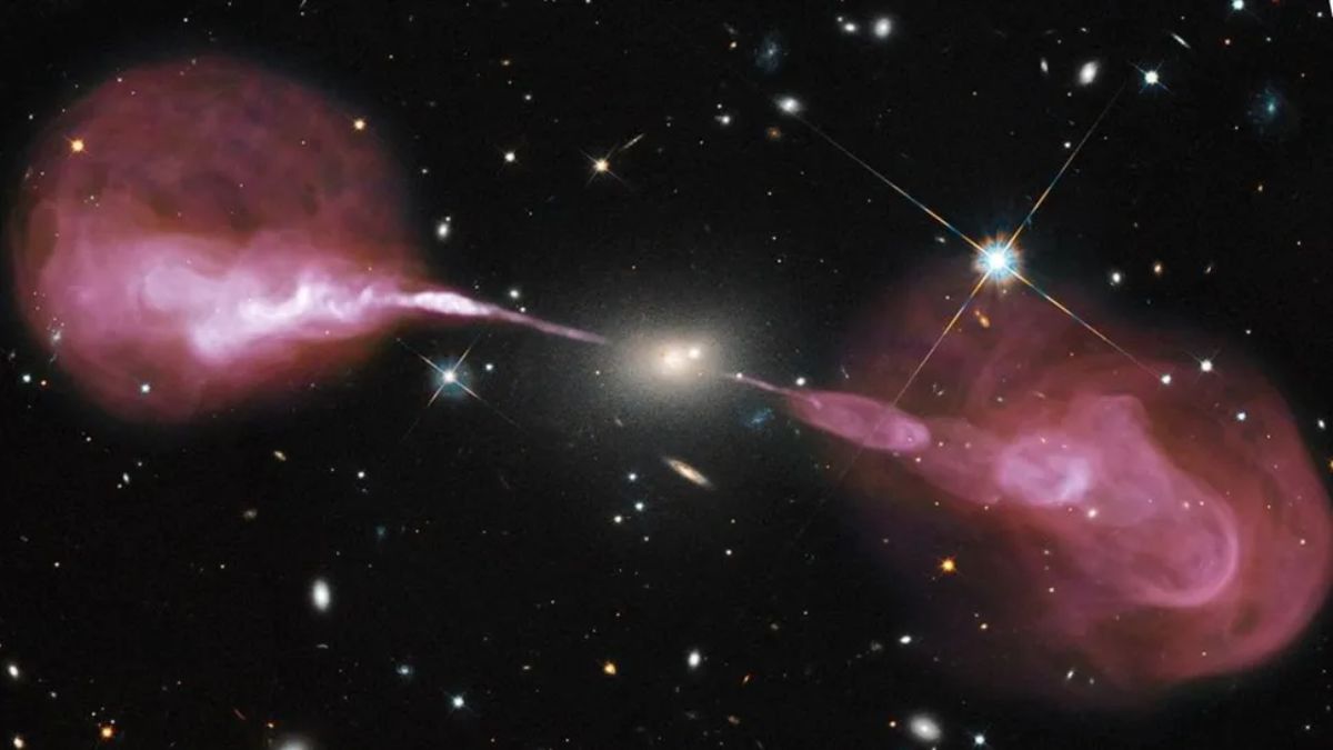 ASKAP Telescope Discovers 15 Massive Giant Radio Galaxies, Largest Objects in the Known Universe