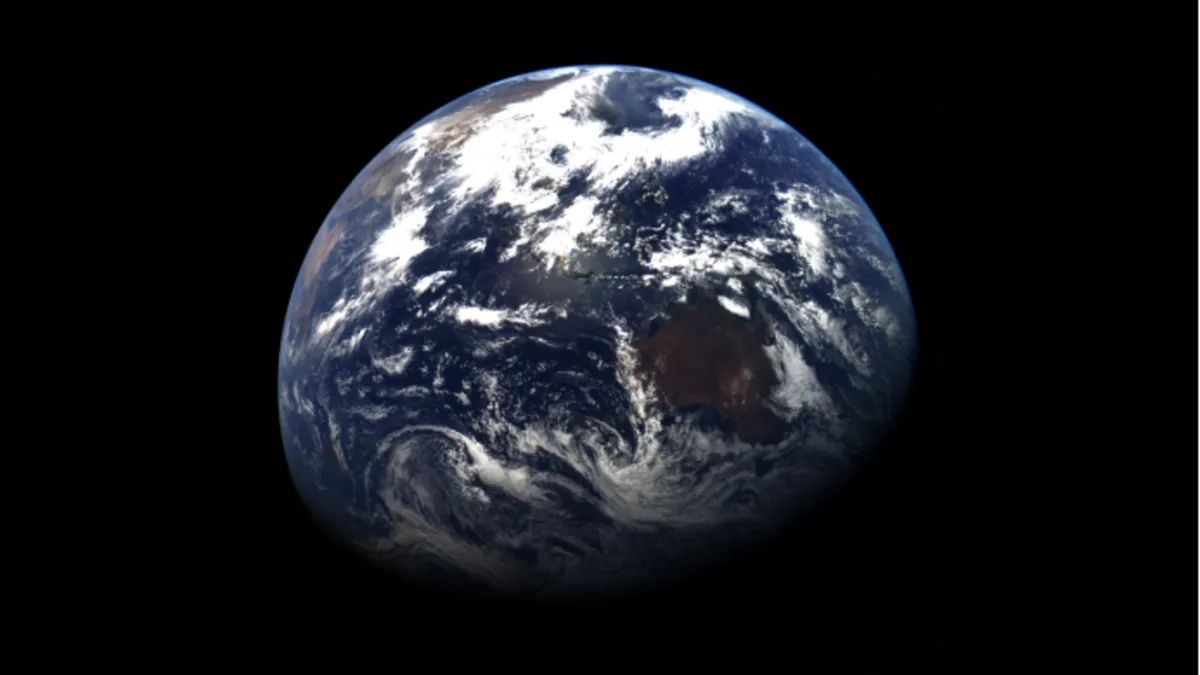 China&rsquo;s Tianwen 2 Probe Snaps Striking Views of Earth and Moon While En Route to Asteroid