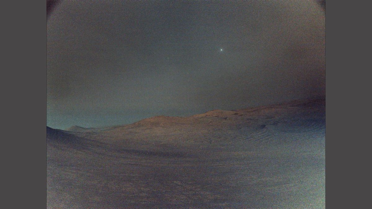 NASA&rsquo;s Perseverance Captures Deimos Before Dawn in Striking Martian Sky Image