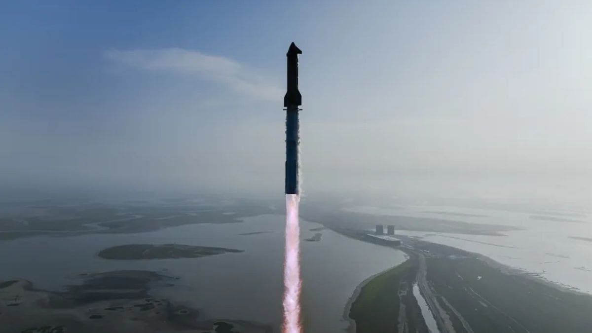 SpaceX to Fly Italian Science Experiments to Mars on Starship in 2026