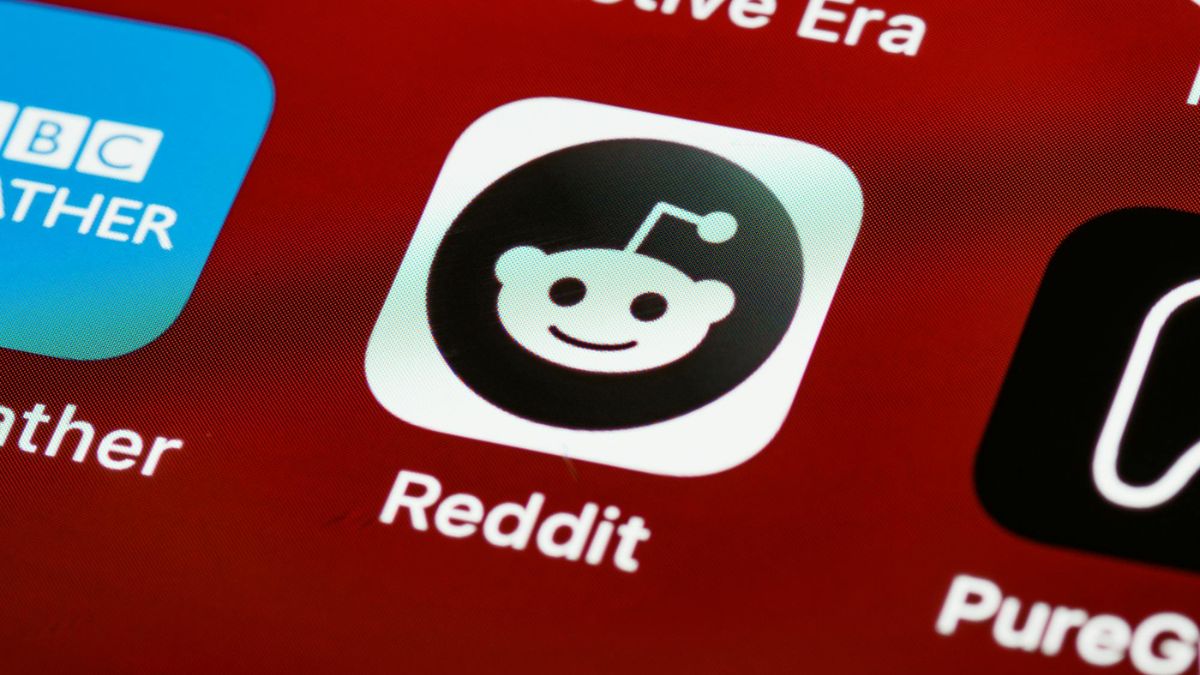 AI Researchers Secretly Used Reddit to Test Chatbot Persuasion
