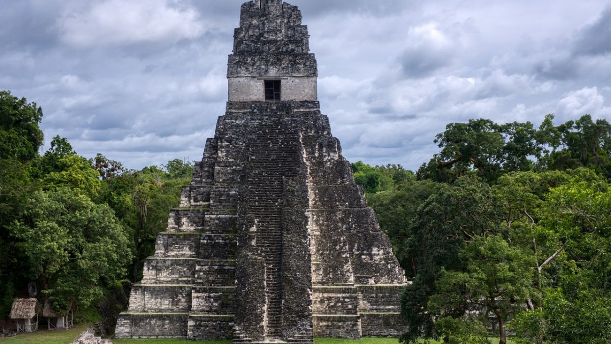 Genetic Study Reveals Maya Civilization&rsquo;s Collapse Was a Reorganization