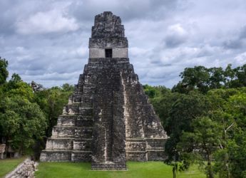 Genetic Study Reveals Maya Civilization&rsquo;s Collapse Was a Reorganization