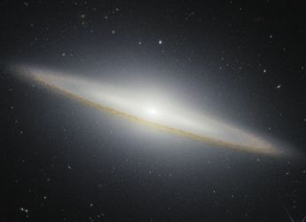 James Webb Space Telescope Captures Stunning Near-Infrared View of Sombrero Galaxy