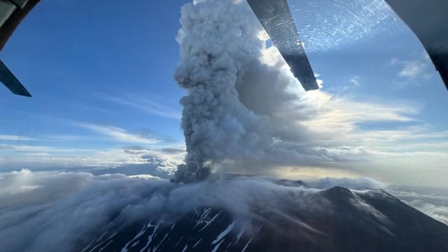 Scientists Discover New Seismic Clue to Predict Mount Etna Eruptions Scientists Discover New Seismic Clue to Predict Mount Etna Eruptions