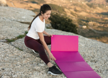 Best Collapsible Yoga Mats: Space Saving Choices for Daily Workouts