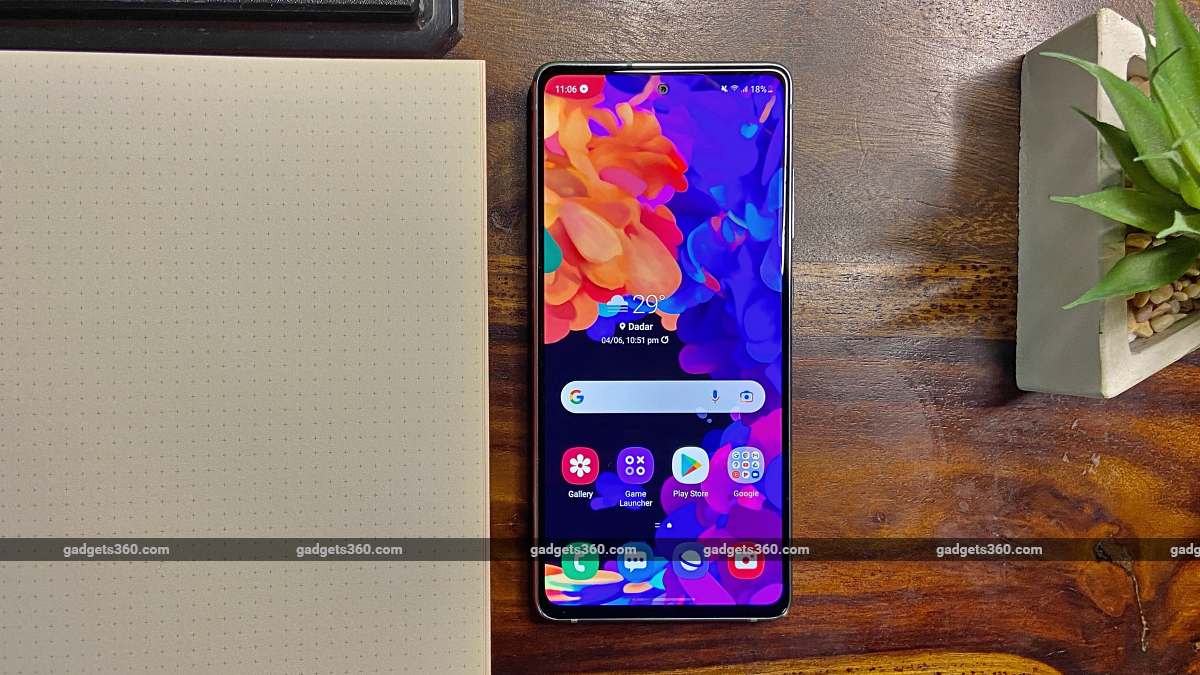 Samsung Galaxy S20 FE 5G (128GB, 6GB) 6.5 AMOLED