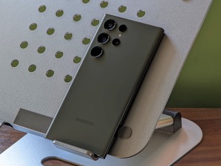 Samsung Offers Free Screen Replacement for Galaxy S23, Galaxy S23 Ultra Affected by Green Line Issue in India