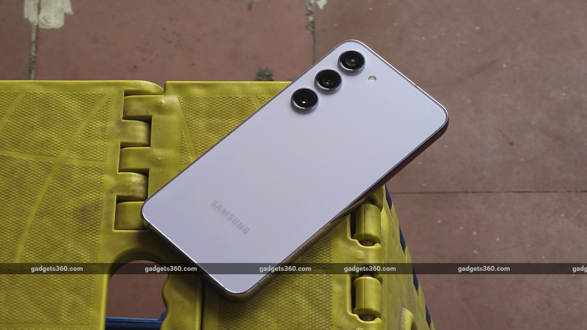 Samsung Galaxy S23 Review: The Compact Flagship to Beat