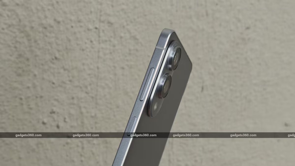 Samsung-இன் அல்ட்ரா-ஸ்லிம் போன் பிளான் ஃபெயிலா? Galaxy S26 Edge மாடல் நிறுத்தப்பட்டதன் பின்னணி