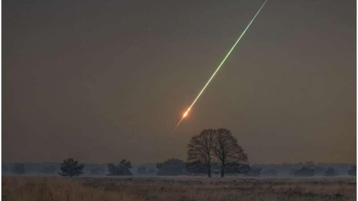 Astronomers Reveal Sudden Explosion of Small Asteroid Over France
