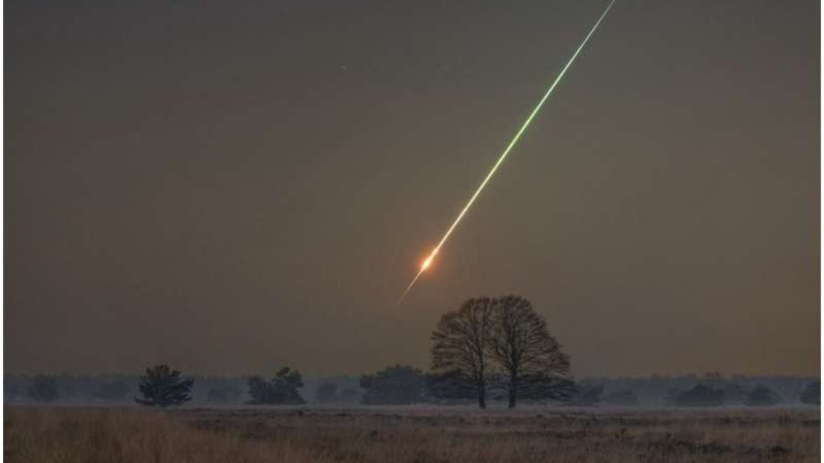 Astronomers Reveal Sudden Explosion of Small Asteroid Over France