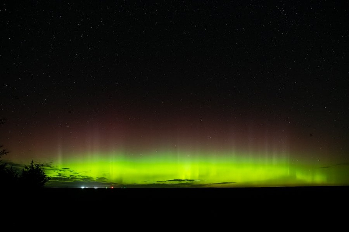 Spectacular Light Show Created in Sky Across US as Solar Storm Hits Earth